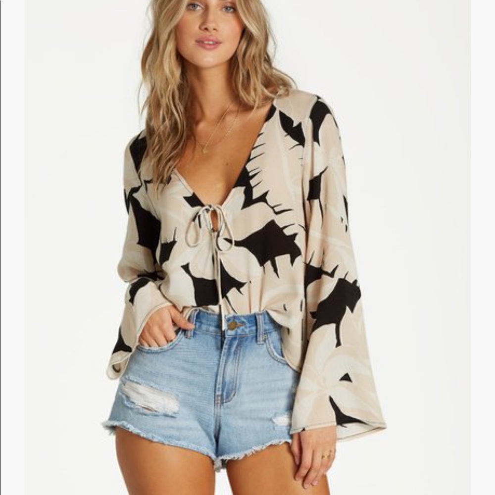 Billabong | Tied and True Bellsleeve Top | Floral Size S